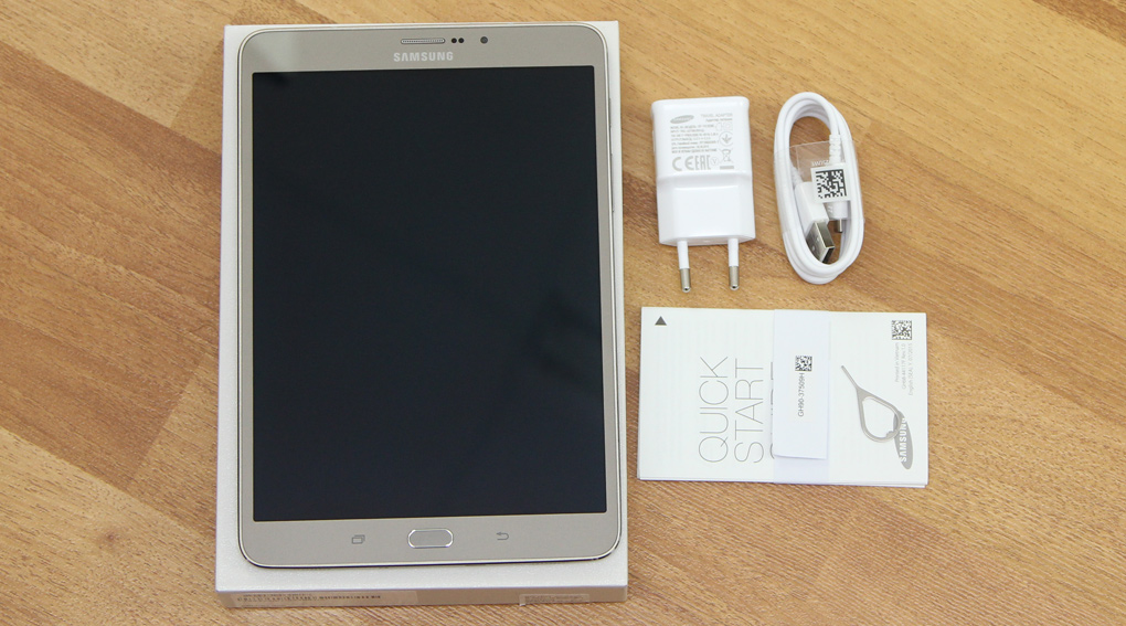 Bộ sản phẩm gồm: Adapter, Sách hướng dẫn, Cáp Micro USB, Cây lấy sim, Hộp máy