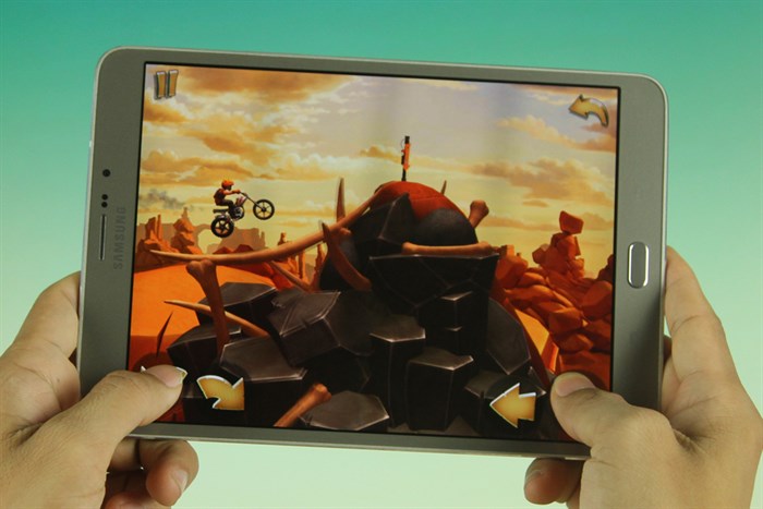 Máy tính bảng Samsung Galaxy Tab S2 8 Màu Vàng đồng