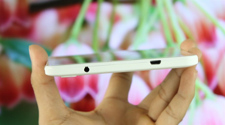 Máy tính bảng Mobell Tab 7i