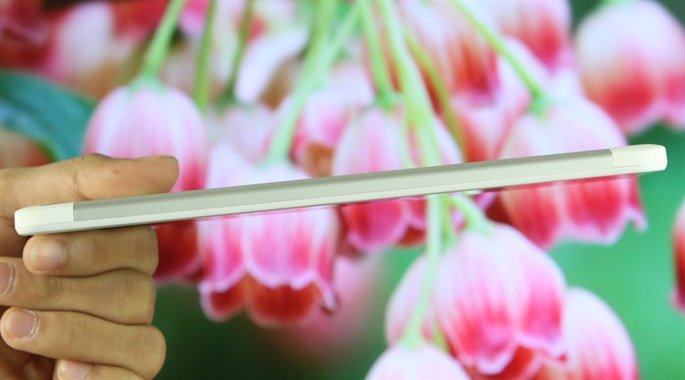 Máy tính bảng Mobell Tab 7i