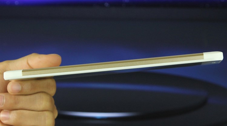 Máy tính bảng Mobell Tab 7i