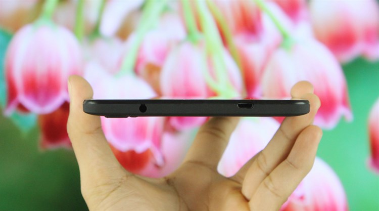 Máy tính bảng Mobell Tab 7i