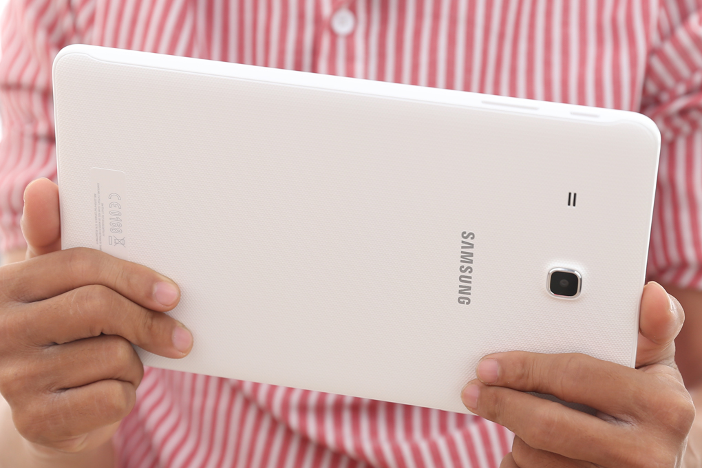 Máy tính bảng Samsung Galaxy Tab E 9.6 (SM-T561) Màu Trắng