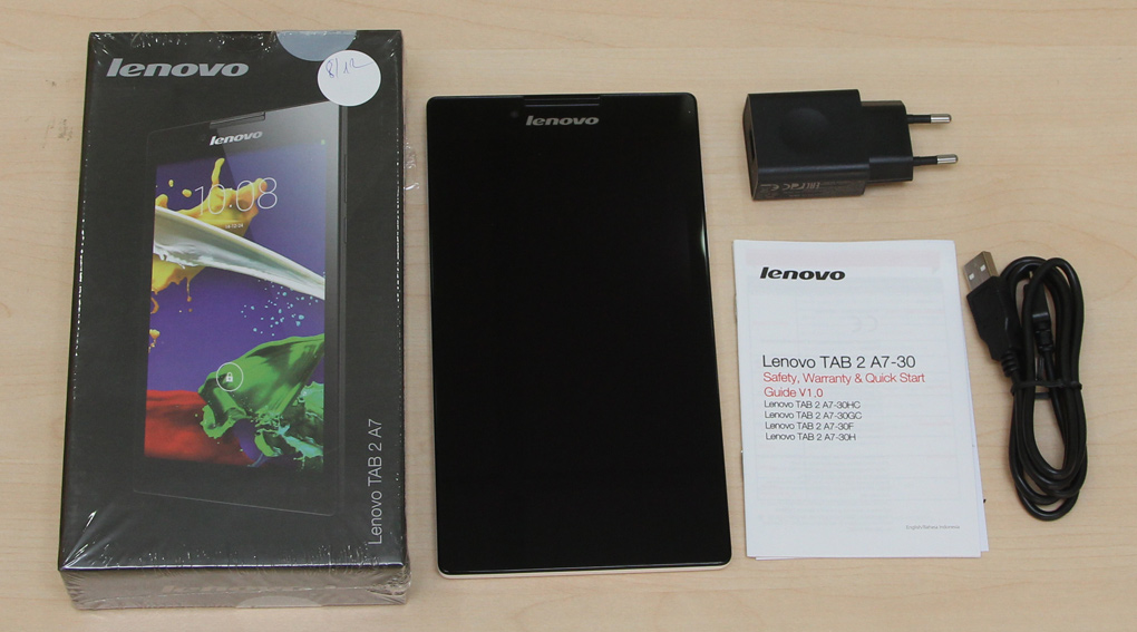 Bộ sản phẩm gồm: Adapter, Sách hướng dẫn, Cáp Micro USB, Hộp máy