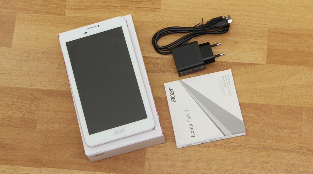 Bộ sản phẩm gồm: Adapter, Sách hướng dẫn, Cáp Micro USB, Hộp máy