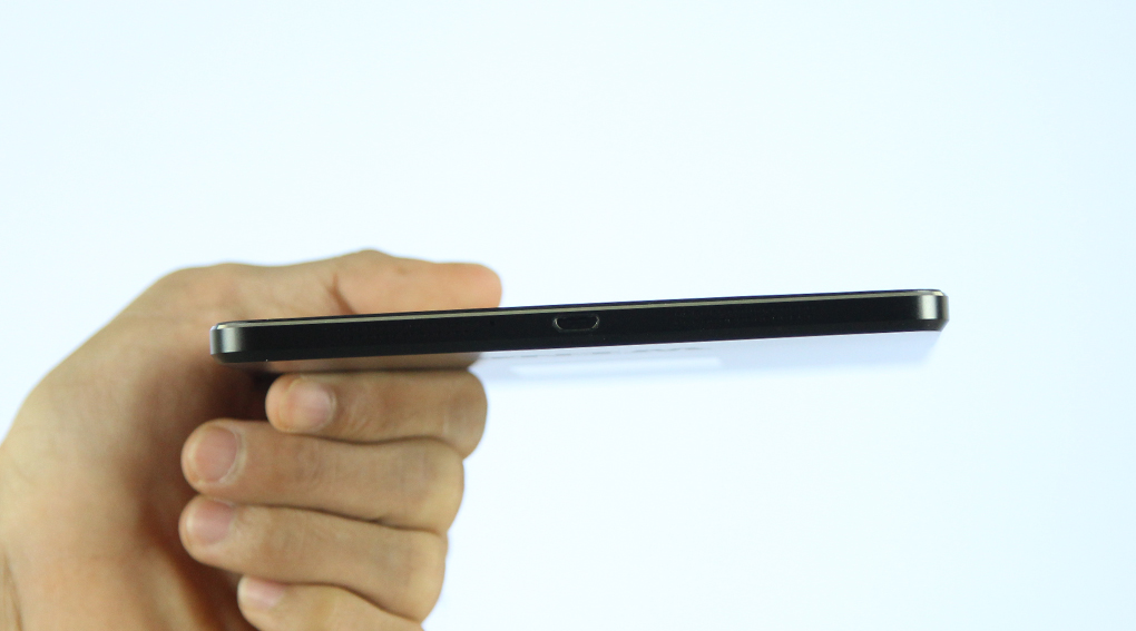 Máy tính bảng Wing S880