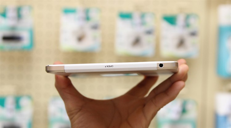 Máy tính bảng Wing S880