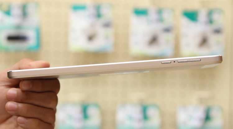 Máy tính bảng Wing S880