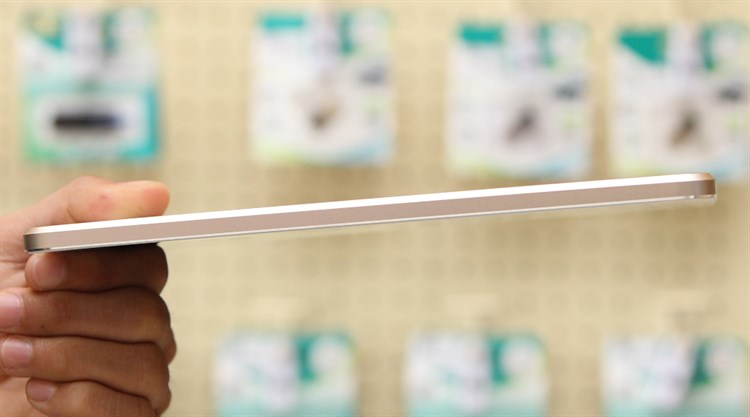 Máy tính bảng Wing S880