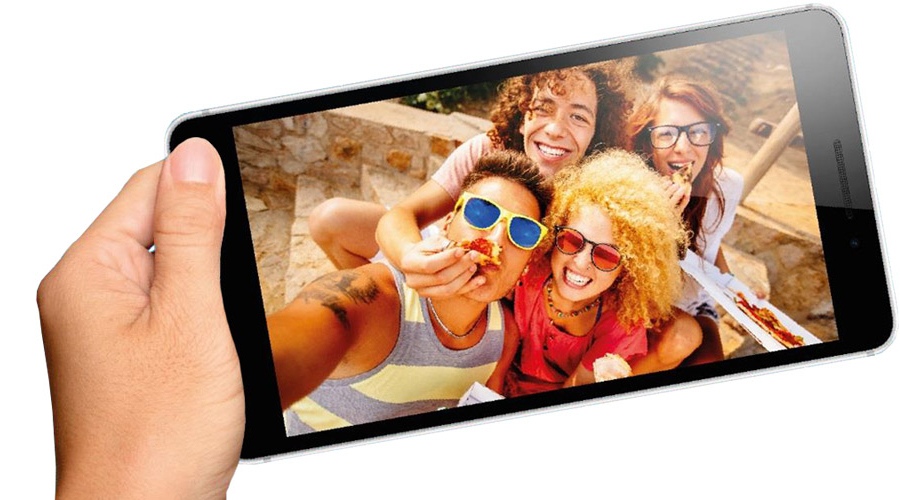 <p>M&agrave;n h&igrave;nh rộng cho cảm gi&aacute;c trải nghiệm giải tr&iacute; tuyệt vời</p>