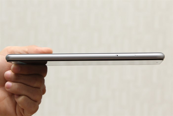 Máy tính bảng Lenovo Phab Màu Đen