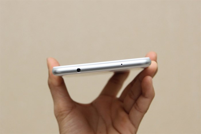 Máy tính bảng Lenovo Phab Màu Trắng