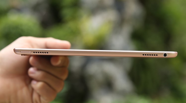 Máy tính bảng iPad Pro 9.7 inch Wifi 32GB Màu Vàng Hồng