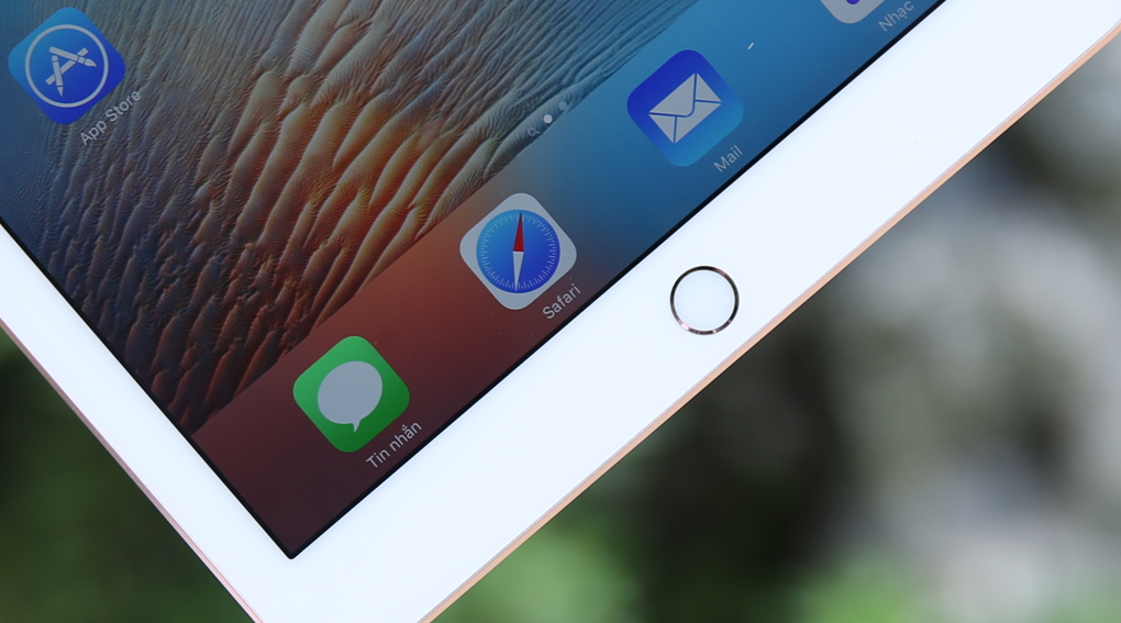 Máy tính bảng iPad Pro 9.7 inch Wifi 32GB Màu Vàng Hồng