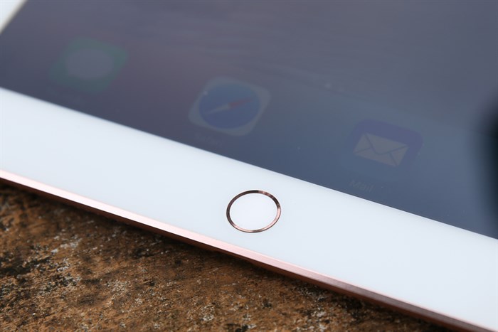 Máy tính bảng iPad Pro 9.7 inch Wifi 32GB Màu Vàng Hồng