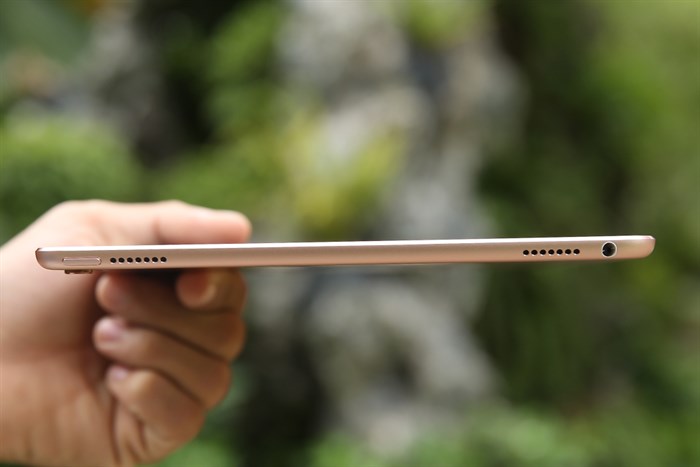 Máy tính bảng iPad Pro 9.7 inch Wifi 32GB Màu Vàng Hồng