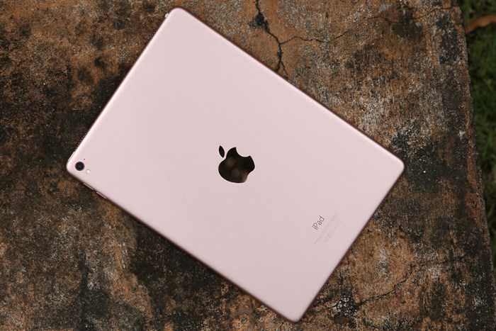 Máy tính bảng iPad Pro 9.7 inch Wifi 32GB Màu Vàng Hồng