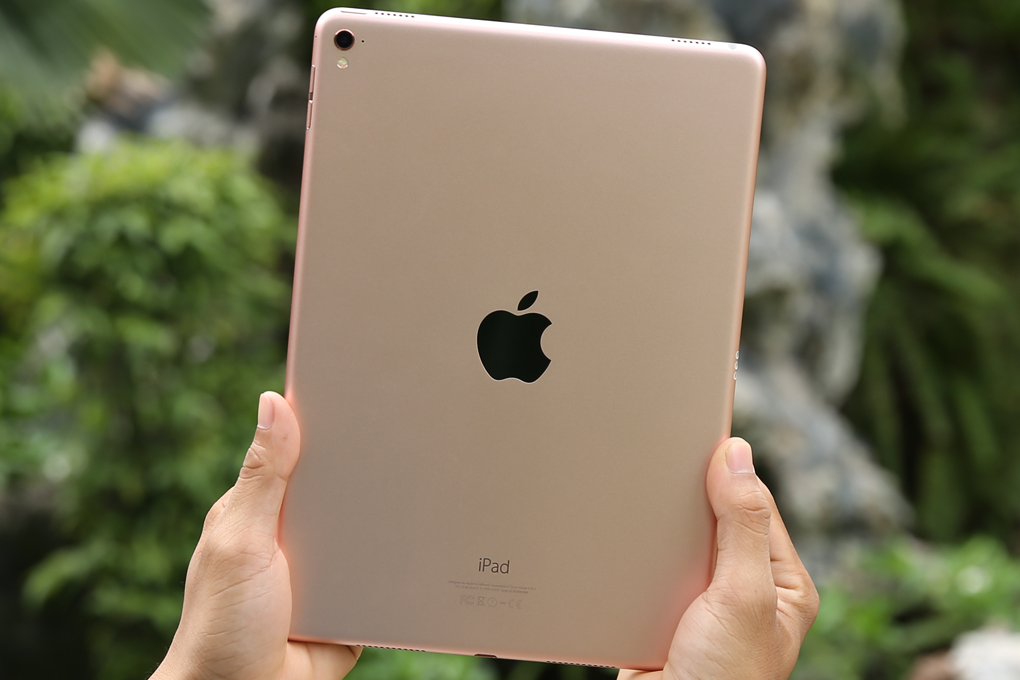 Máy tính bảng iPad Pro 9.7 inch Wifi 32GB Màu Vàng Hồng