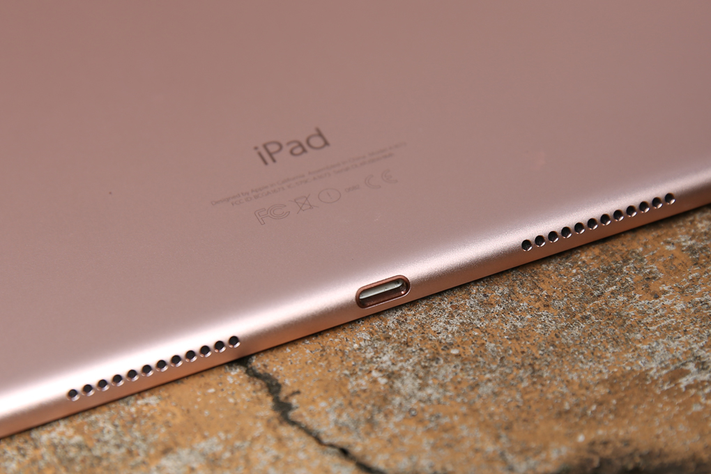 Máy tính bảng iPad Pro 9.7 inch Wifi 32GB Màu Vàng Hồng