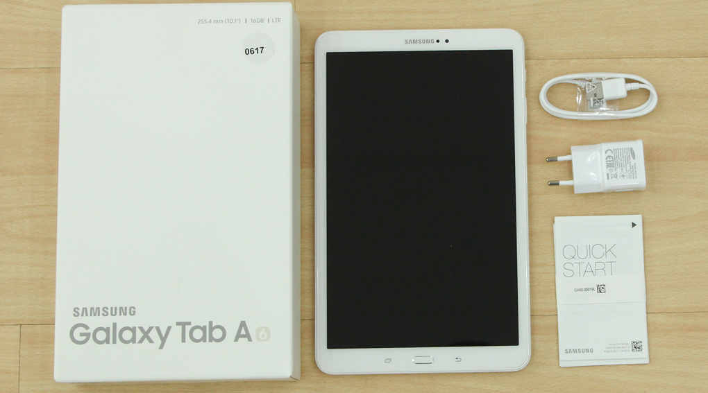 Bộ sản phẩm gồm: Adapter, Sách hướng dẫn, Cáp Micro USB, Hộp máy