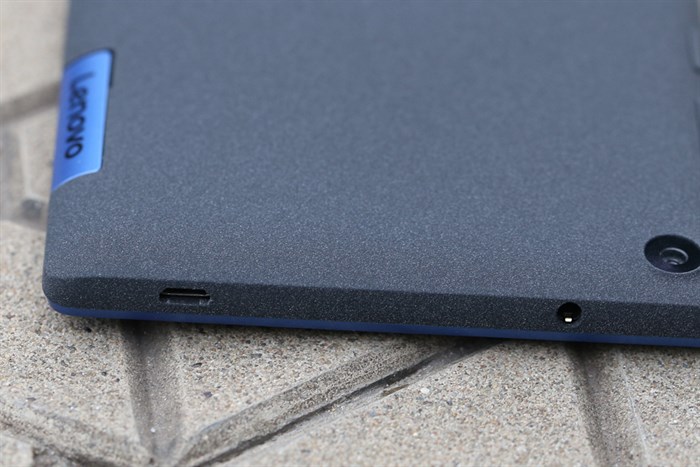 Máy tính bảng Lenovo Tab 3 7" Màu Đen - xanh dương