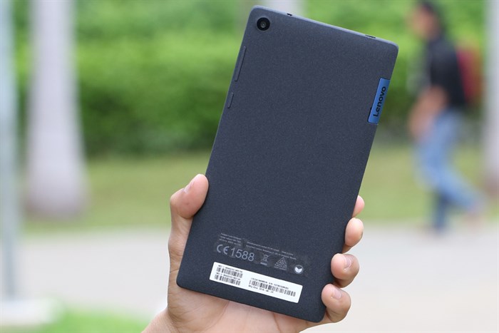 Máy tính bảng Lenovo Tab 3 7" Màu Đen - xanh dương
