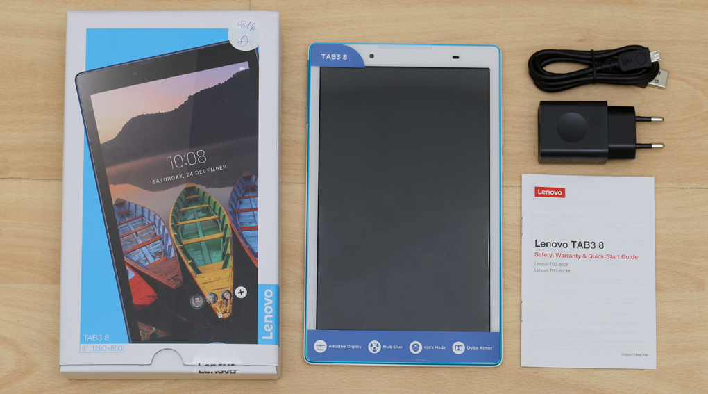 Bộ sản phẩm gồm: Adapter, Sách hướng dẫn, Cáp Micro USB, Hộp máy