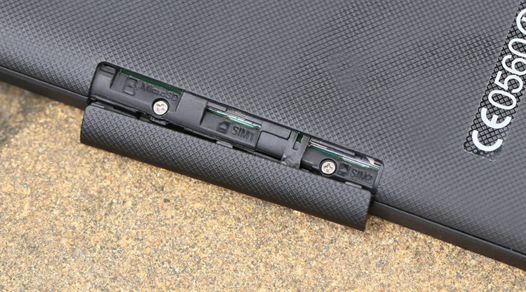 Máy tính bảng Acer Iconia Talk S A1-734