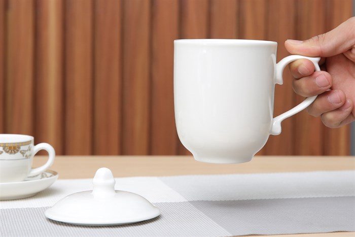 Ly sứ có nắp Minh Châu MC-CN06 300ml Màu Trắng