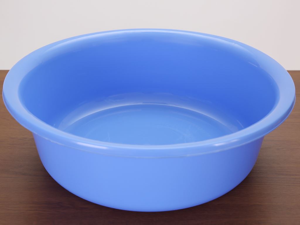 https://cdn.tgdd.vn/Products/Images/5231/217986/bhx/thau-nhua-tron-duy-tan-5t0-50cm-giao-mau-ngau-nhien-202007251131259593.jpg