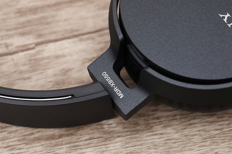 Tai nghe chụp tai Sony Extra Bass MDR-XB550AP Màu Đen