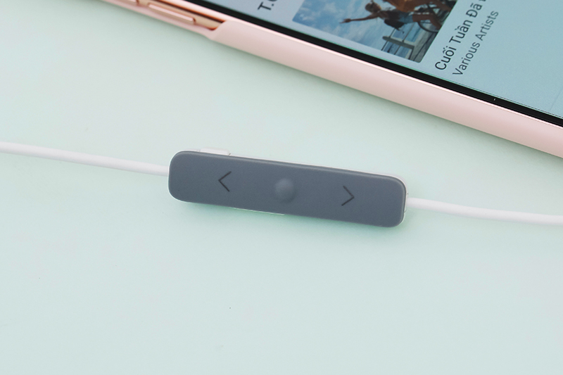 Tai nghe Bluetooth JBL V110 Màu Trắng - Bạc