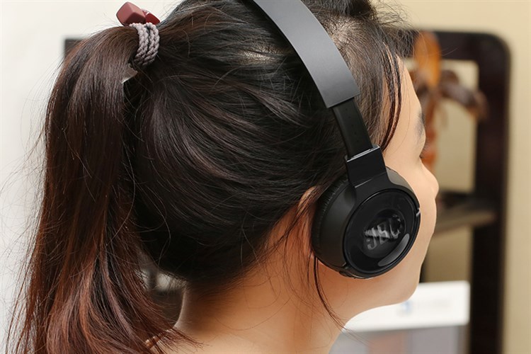 Tai nghe Bluetooth Chụp Tai JBL Tune 600 Màu Đen