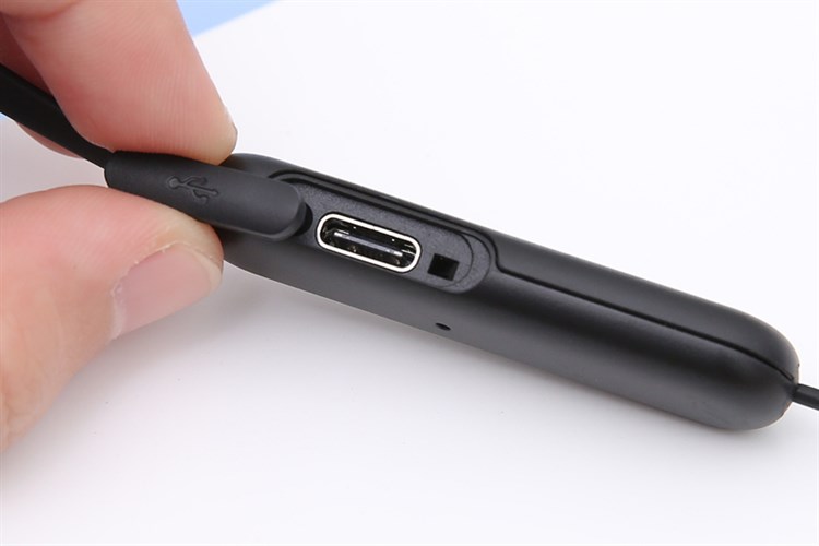 Tai nghe Bluetooth Sony WI-C200 Màu Đen