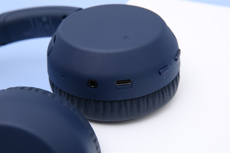 Tai nghe chụp tai không dây Sony Extra Bass WH-XB700 Màu Xanh Dương