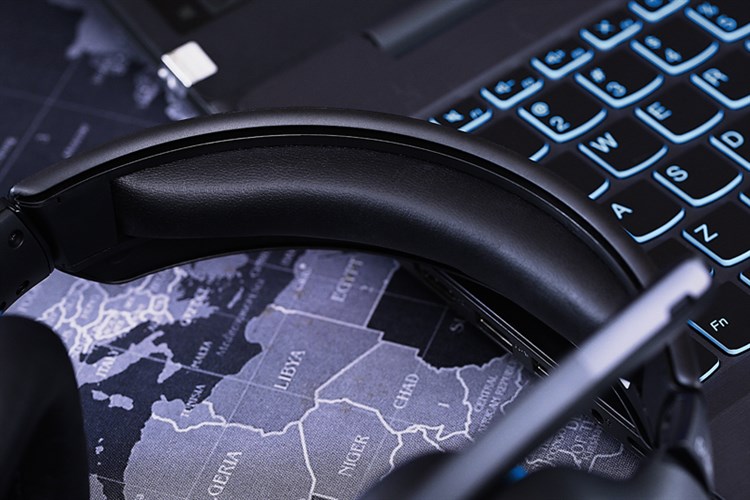 Tai nghe Chụp Tai Gaming Logitech G431 7.1 Màu Đen - xanh dương