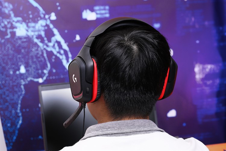 Tai nghe Chụp Tai Gaming Logitech G331 Màu Đen - Đỏ