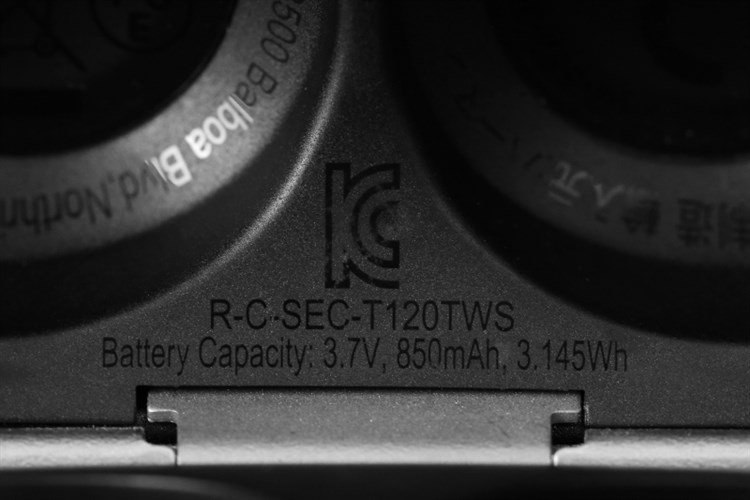 Tai nghe Bluetooth True Wireless JBL Tune 120 Màu Đen