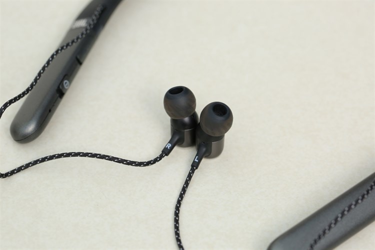 Tai nghe Bluetooth JBL LIVE200 Màu Đen