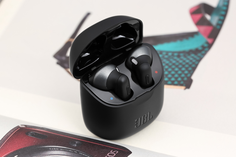Tai nghe Bluetooth True Wireless JBL Tune 220 - 5