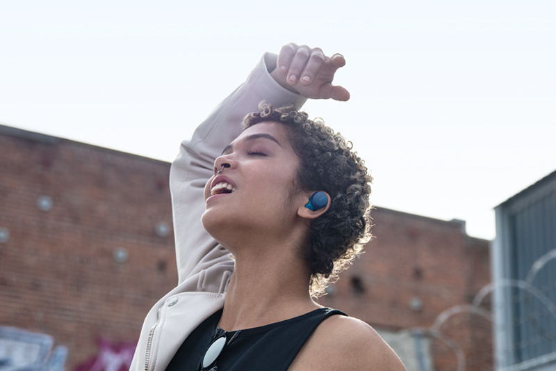Tai nghe Bluetooth Sony Extra Bass True Wireless WF-XB700 Màu Xanh Dương