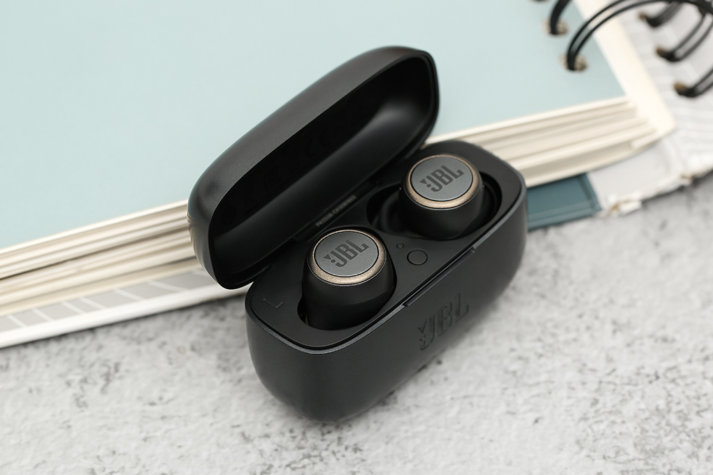 Tai nghe Bluetooth True Wireless JBL LIVE 300 - 2