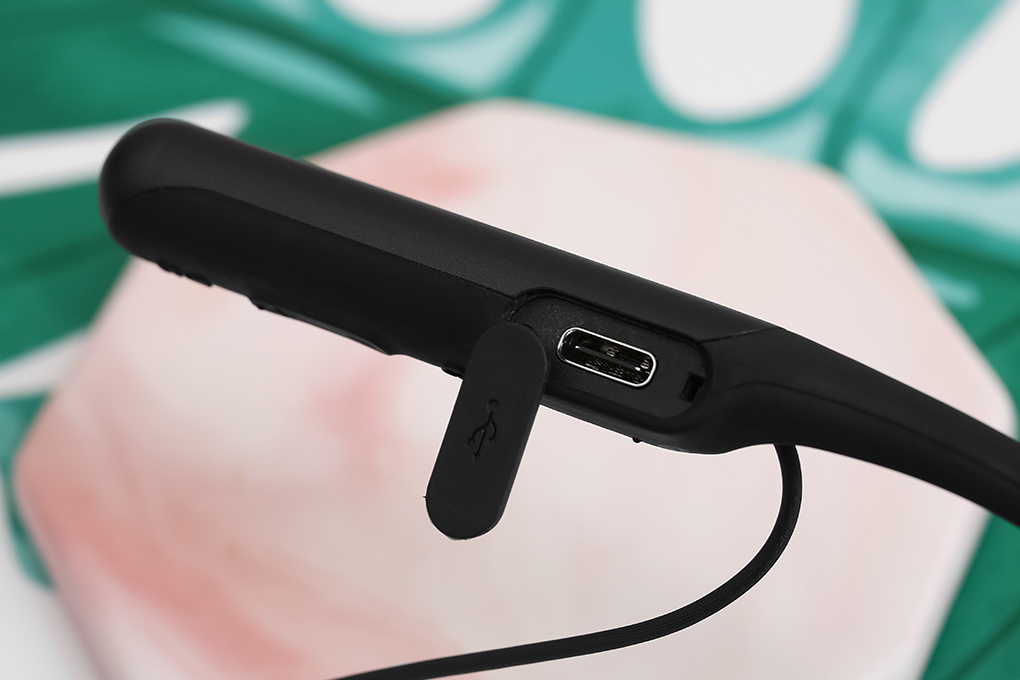 Tai nghe Bluetooth Sony WI-C600N Màu Đen