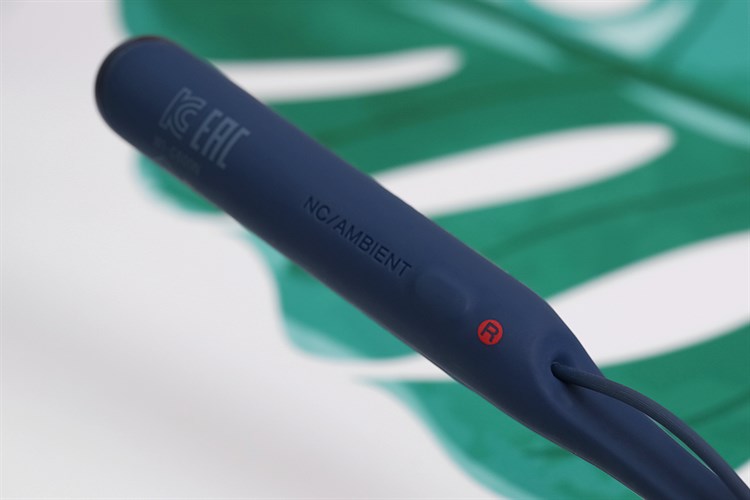 Tai nghe Bluetooth Sony WI-C600N Màu Xanh Dương