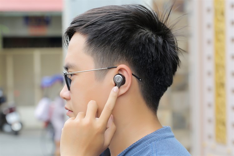 Tai nghe Bluetooth True Wireless Jabra Elite 65T Đen Titanium Màu Đen