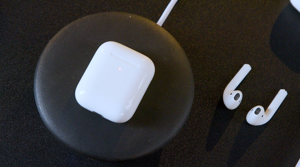 Tai nghe Bluetooth AirPods 2 Wireless charge Apple MRXJ2 - Sạc nhanh