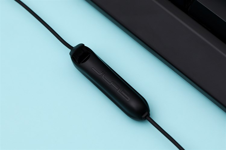 Tai nghe Bluetooth JLab JBuds Pro Signature Màu Đen