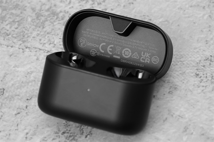 Tai nghe Bluetooth TWS Denon AHC830NCW Màu Đen