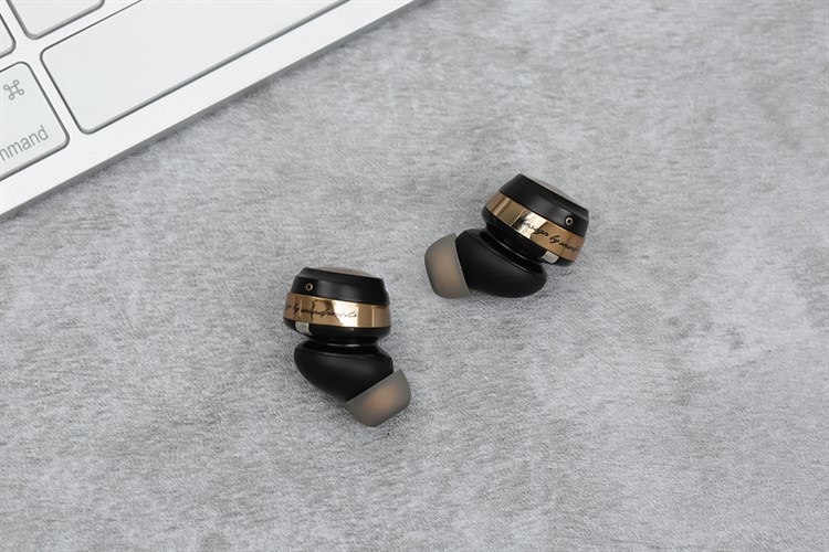 Tai nghe Bluetooth Soundpeats Opera 05 Màu Đen