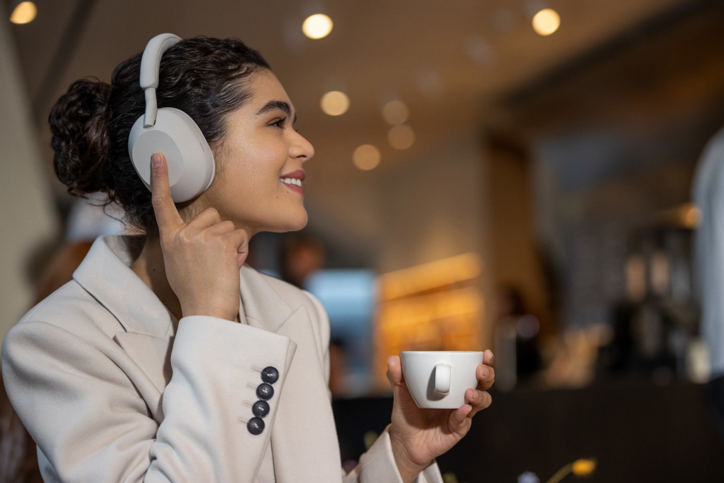 Tai nghe Bluetooth Chụp Tai Sony WH1000XM5 Màu Bạc